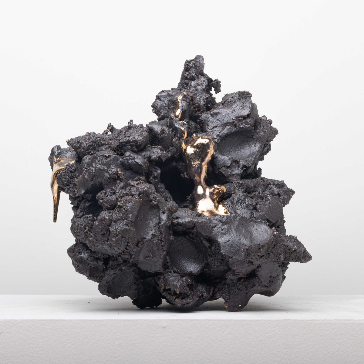 Nobuhito Nishigawara — Qualia #454, glazed ceramic